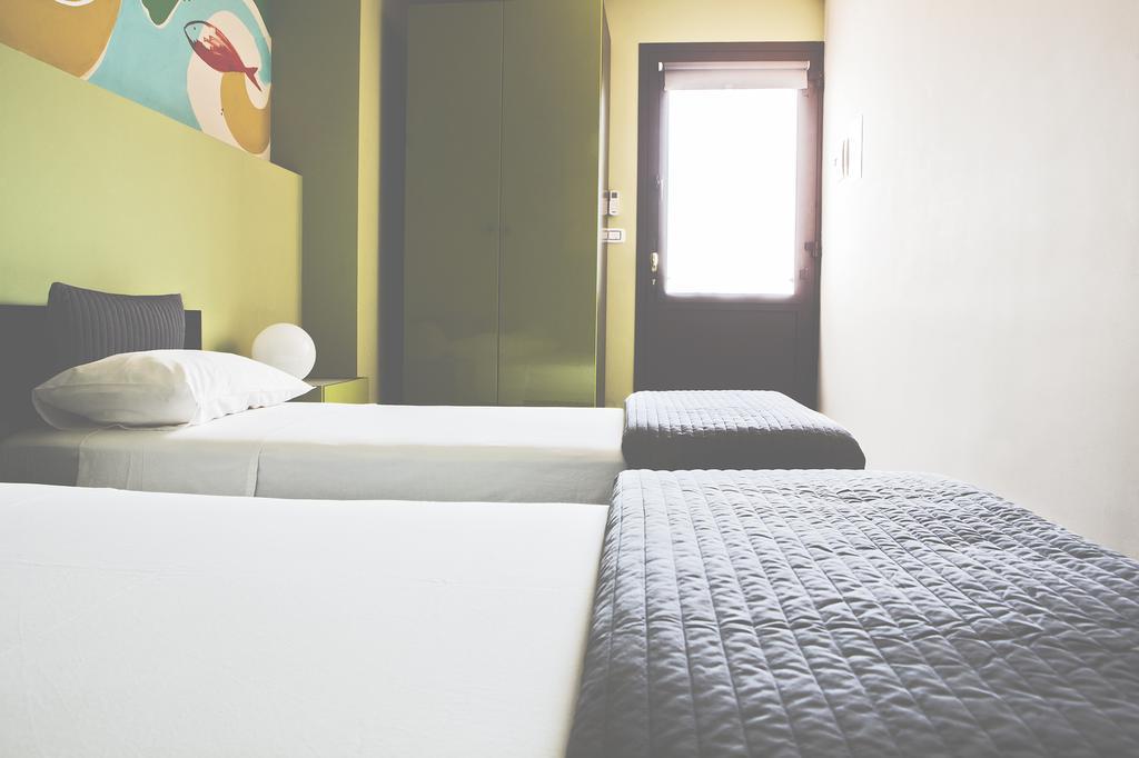 La Scivola Rooms Aci Castello Bagian luar foto