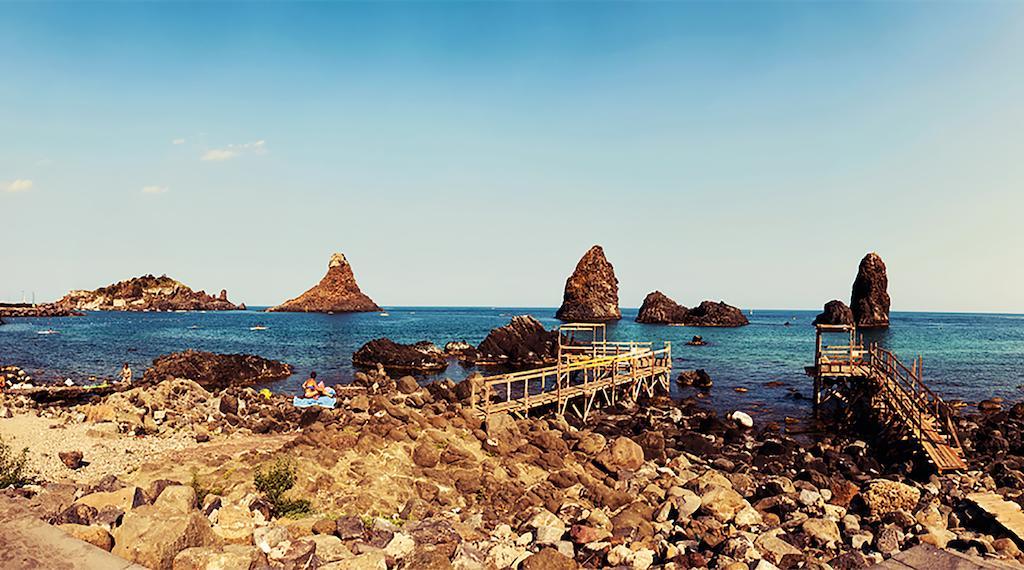 La Scivola Rooms Aci Castello Ruang foto